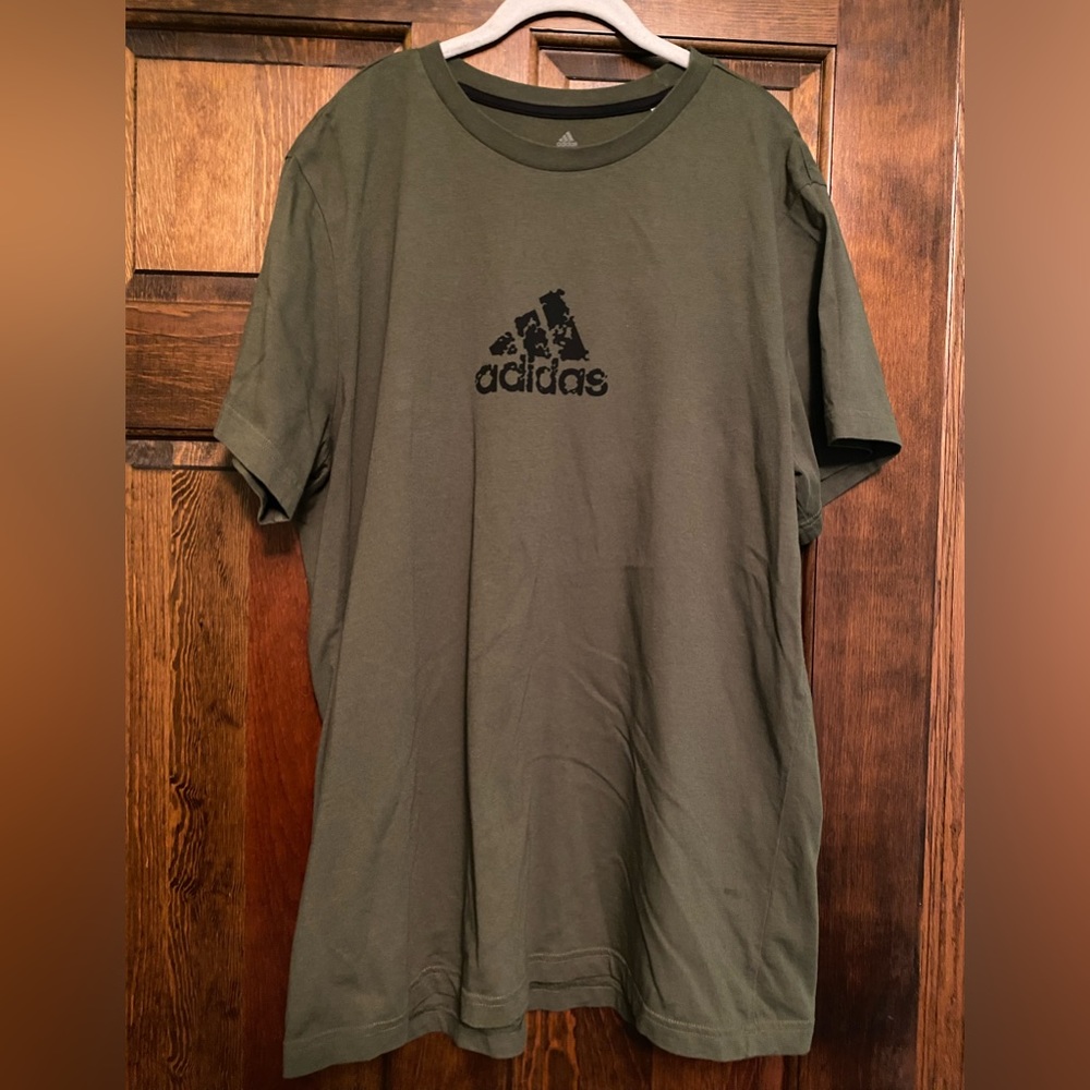 NWOT Adidas Tshirt